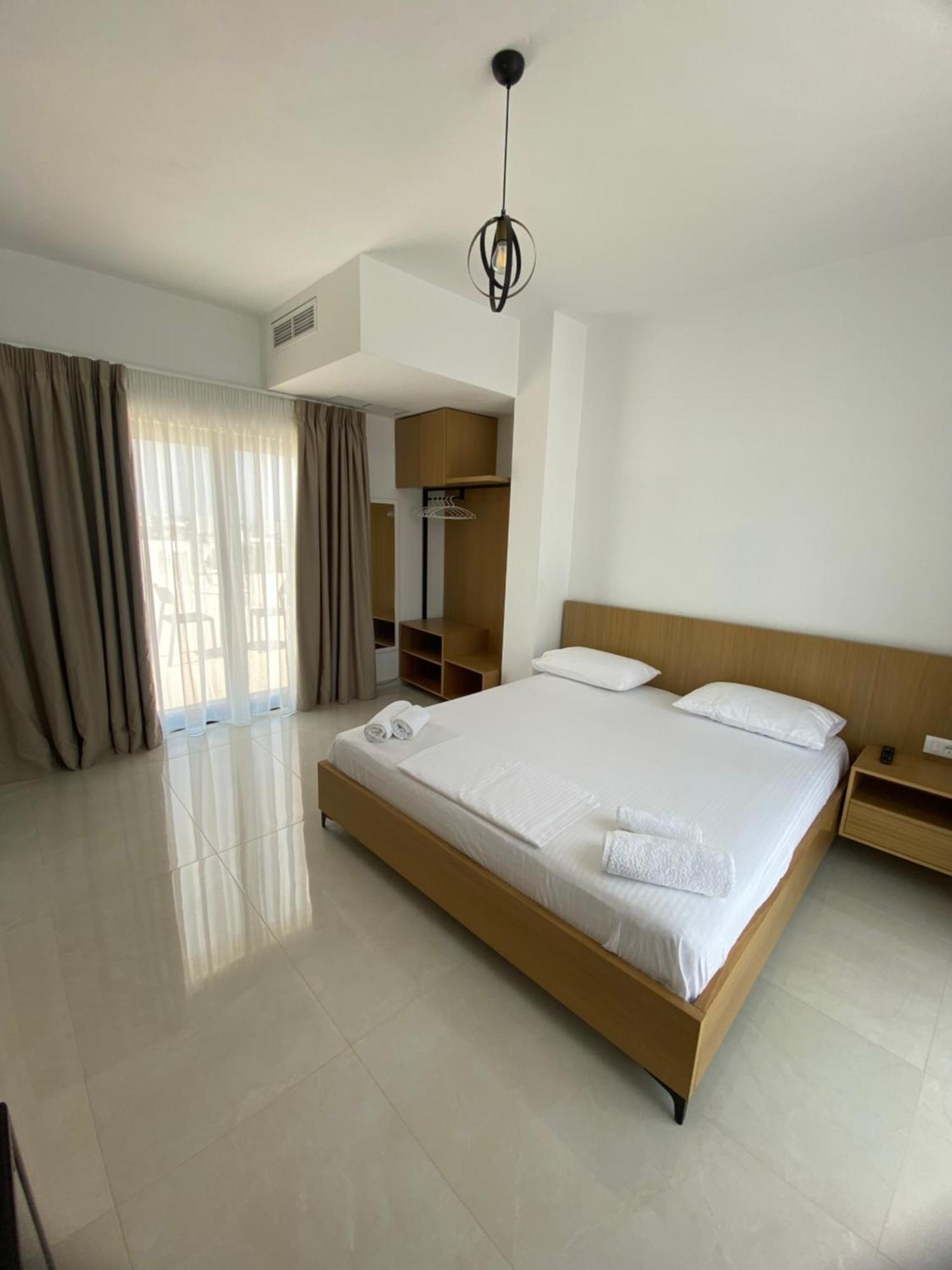 Belsar Hotel Ksamil Esterno foto