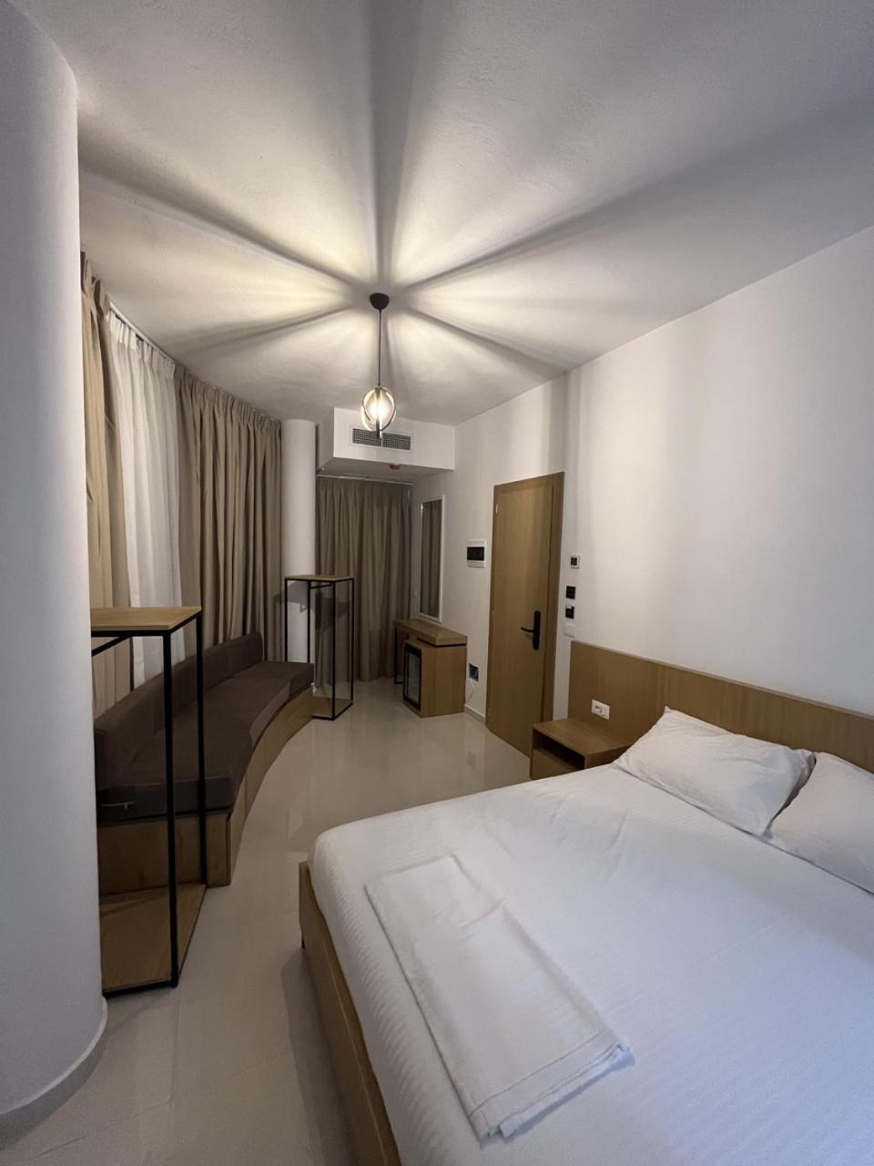 Belsar Hotel Ksamil Esterno foto