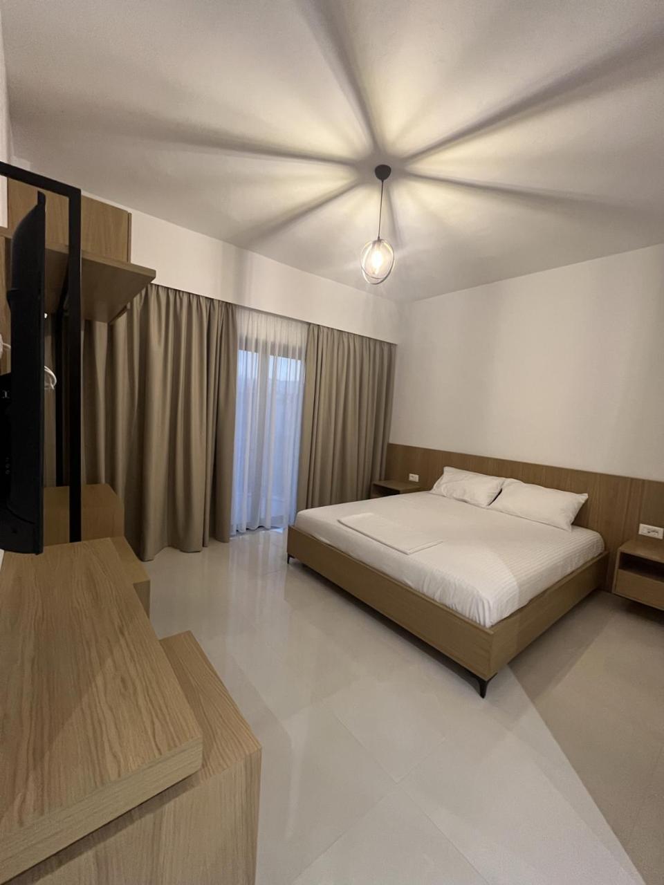 Belsar Hotel Ksamil Esterno foto