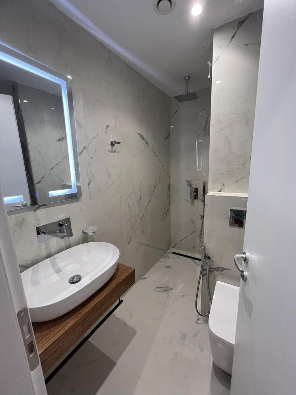 Belsar Hotel Ksamil Esterno foto